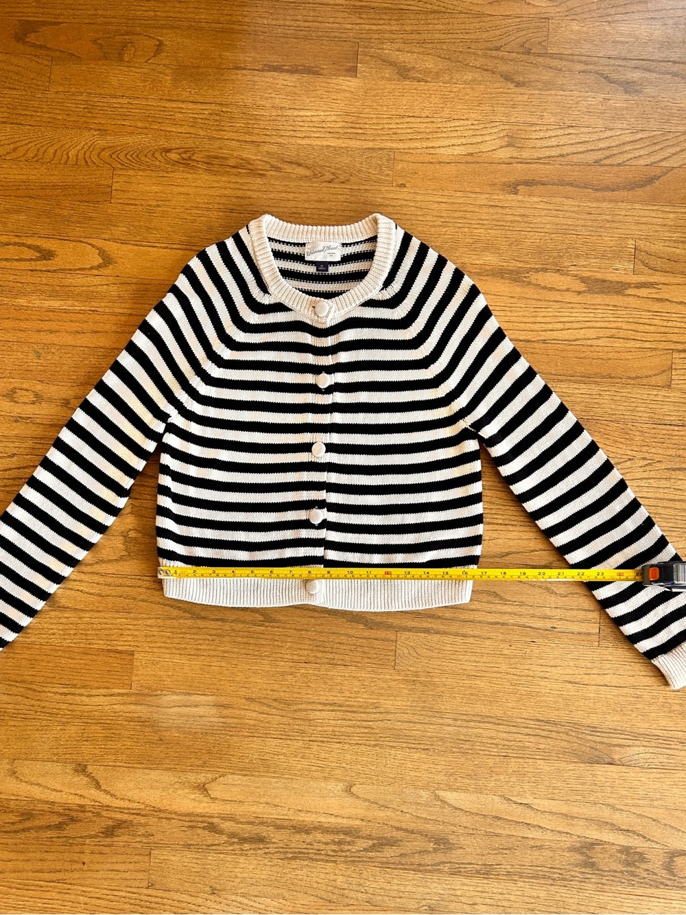 Universal Thread Black & White Striped Button-Front Cardigan NWOT X-Small - Picture 7 of 9